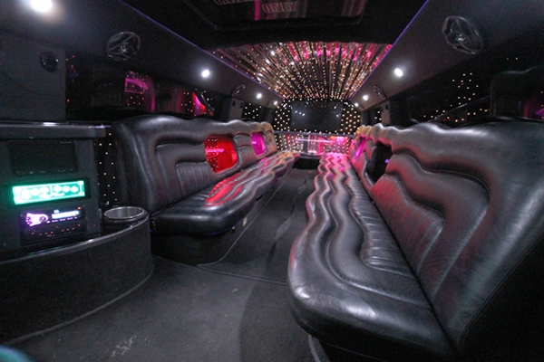 20 Passenger H2 Hummer Limousine interior 3